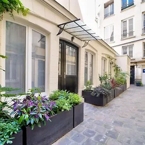 Superbe Maisonnette Neuve Au Coeur De Paris